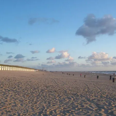 Сasa de vacaciones On Texel With Garden